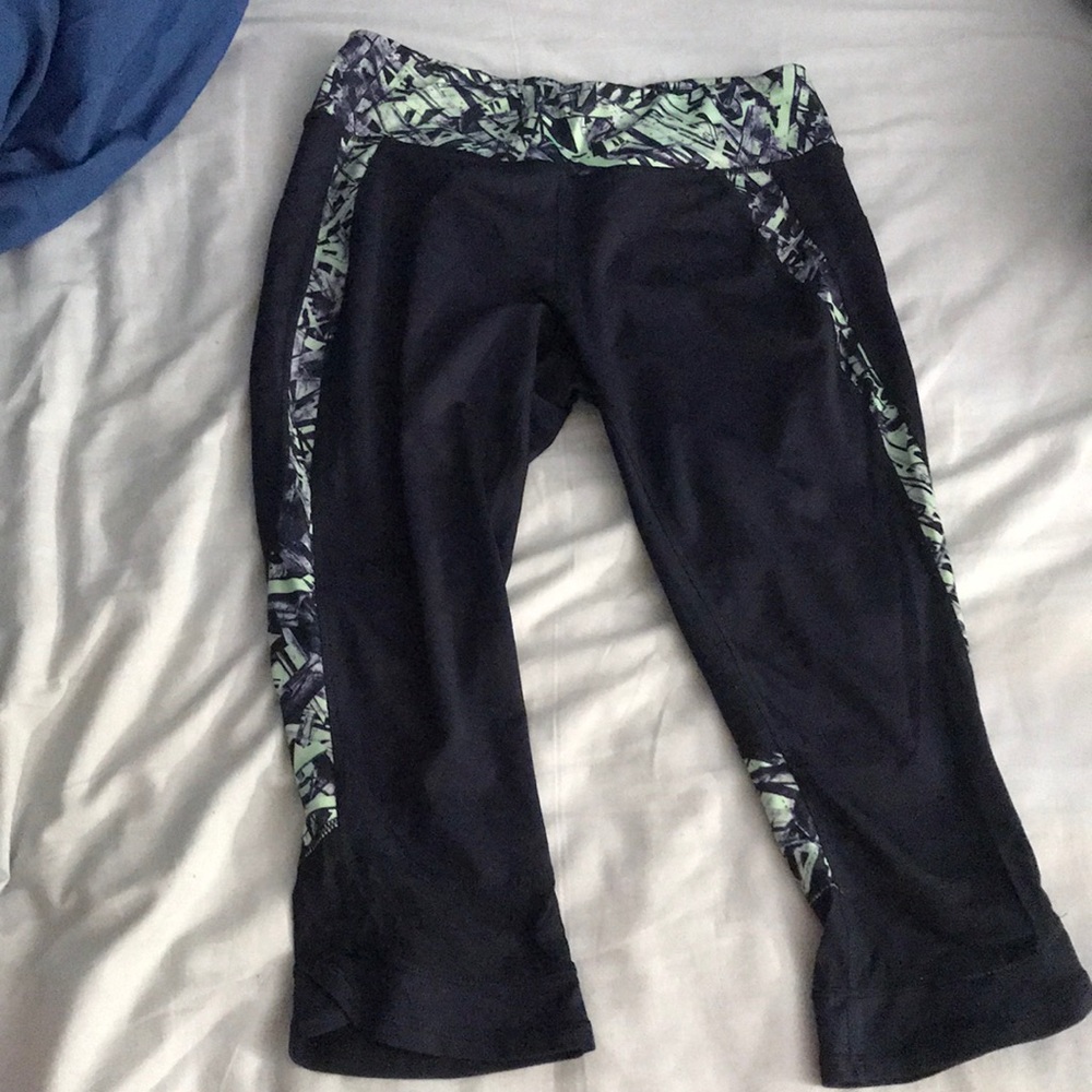 Navy and mint cropped leggings